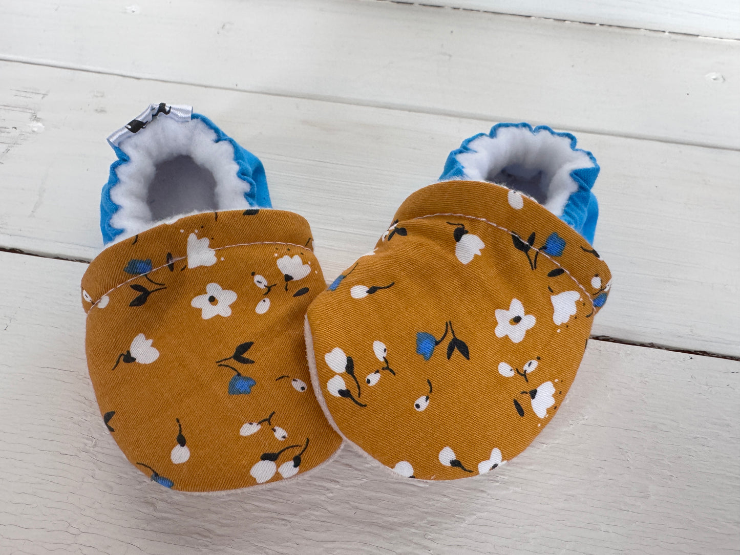 Soft Soled Shoe 0-6 months (fleece)