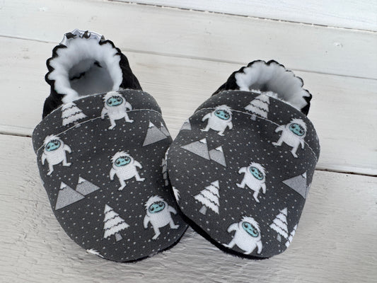 Soft Soled Shoe 0-6 months (fleece)