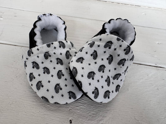 Soft Soled Shoe 0-6 months (fleece)